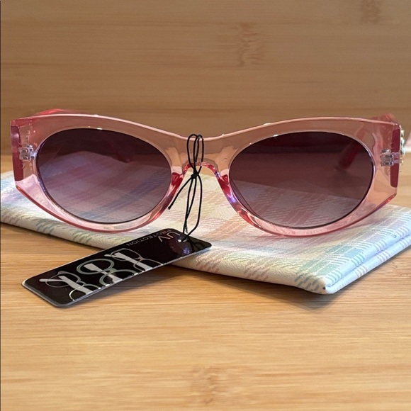 Brand New Shiny Transparent Light Pink Round Cat Eye Sunglasses Flower Accent main image 4